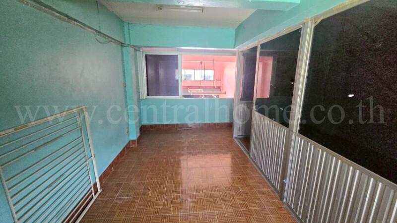 อาคารพาณิชย์ 3.5 ชั้น ซอยอยู่สุข 23 บางเมือง - สมุทรปราการ รีโนเวทแล้ว สภาพดี 6