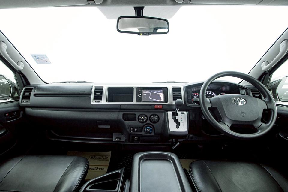 TOYOTA VENTURY 3.0 V 2015  15