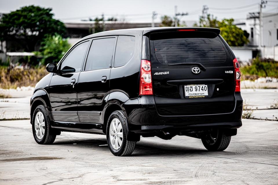 Toyota Avanza 1.5E ปี 2011 เกียร์ Auto 7 ที่นั่ง สีดำ สภาพดี 8