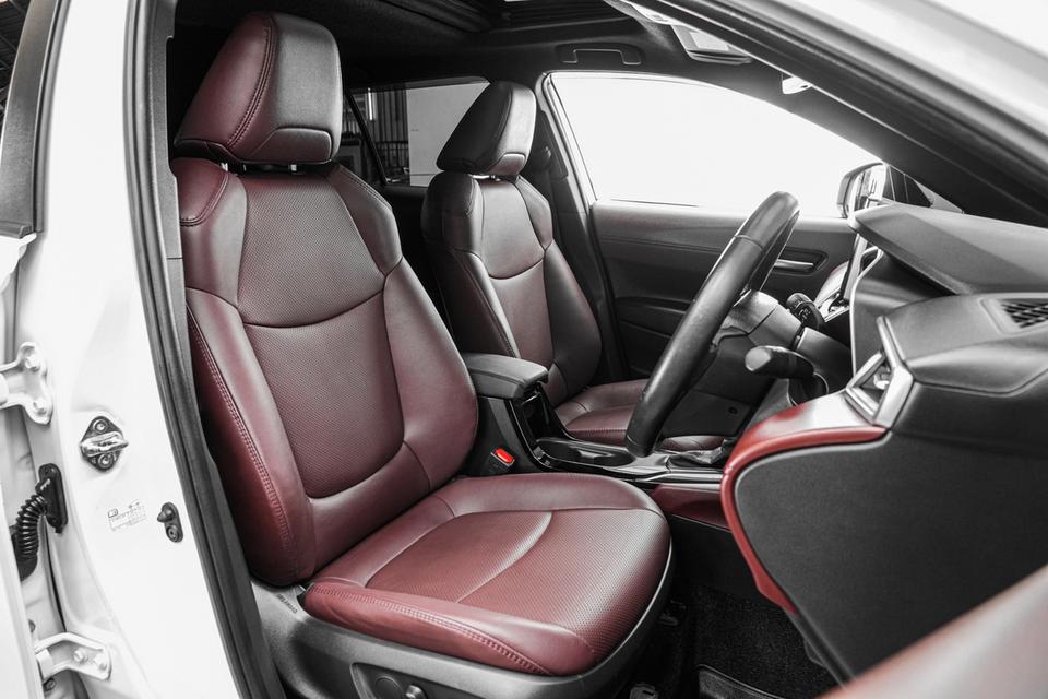 2020 Toyota Corolla Cross 1.8 Hybrid Premium Safety SUV สีขาว เลขไมล์ 94381 กม. 13