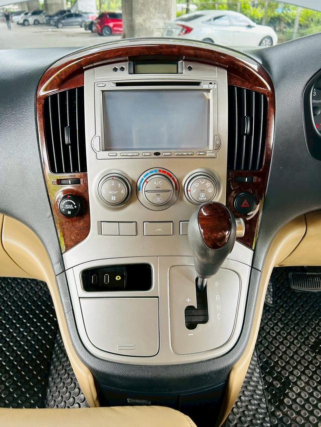 Hyundai Grand Starex 2.5 VIP AT 2013 11