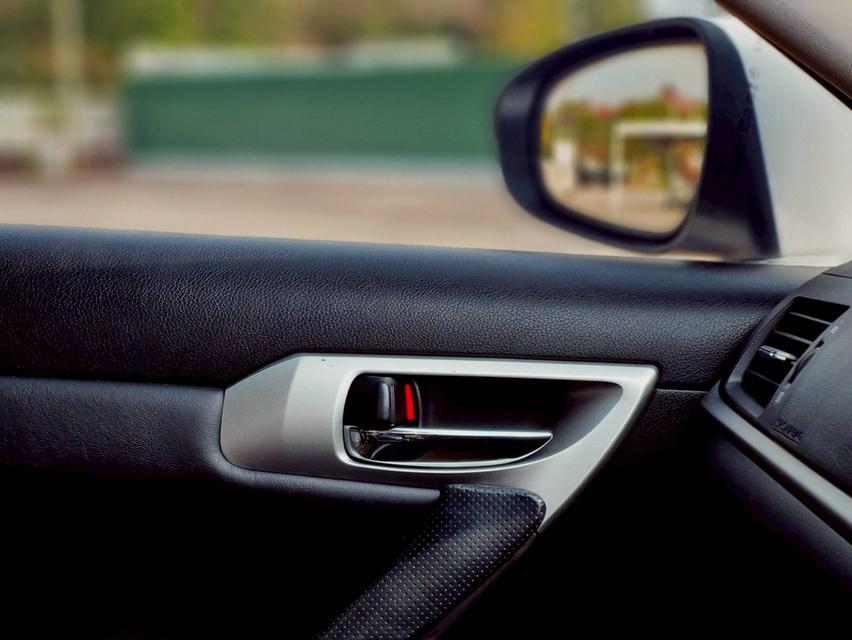 Lexus CT 200h F-Sport ปี 2011 ไมล์ 192,xxx km. รูปที่ 14