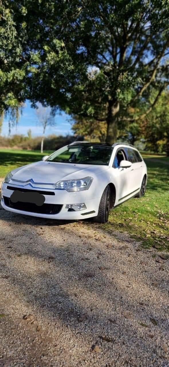 Citroen C5 สีขาว 2