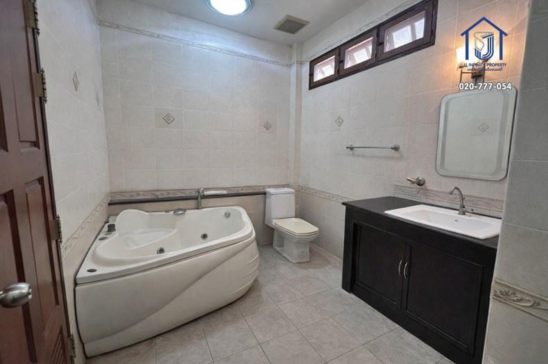 ขายบ้านเดี่ยว 2 ชั้น พร้อมโกดัง  174 ตร.วา ซอยวชิรธรรม 40 สุขุมวิท 101/1 ใกล้รถไฟฟ้าและทางด่วน 10