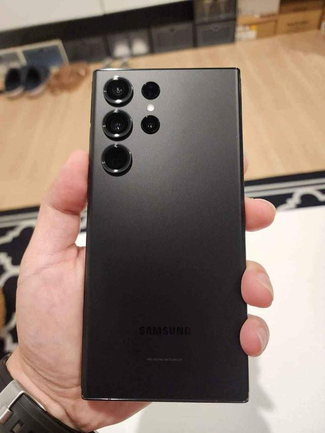 Samsung Galaxy S23 Ultra สวยมาก  1