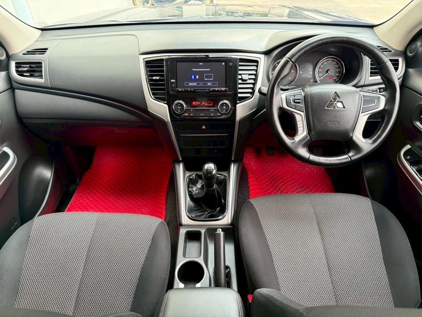 MITSUBISHI TRITON 2.4GT PLUS BOUBLE CAB 2021 สีดำ เกียร์ธรรมดา ดีเซล มือเดียวป้ายแดง 6