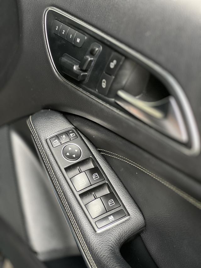 Benz GLA200 Urban 9