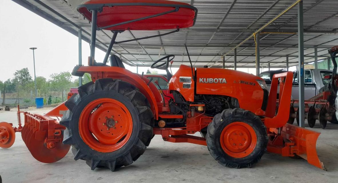 ขายรถไถ Kubota L3608 DT ปี 2012 2