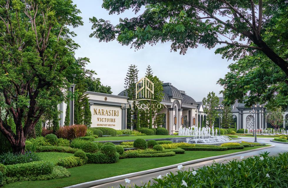 Narasiri Victoire Krungthep Kreetha 18