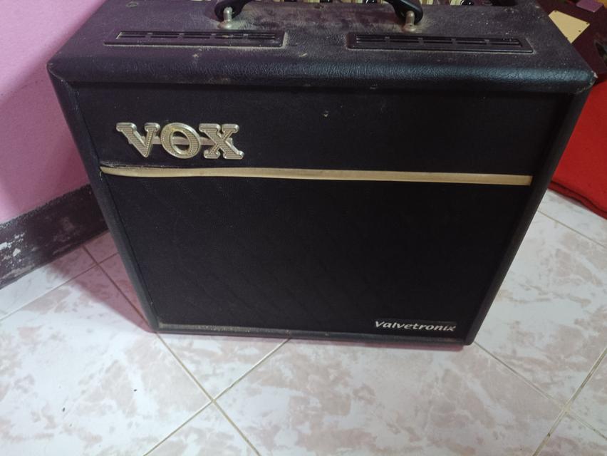 ตู้แอมป์กีต้าร์ รุ่น vox vt40+