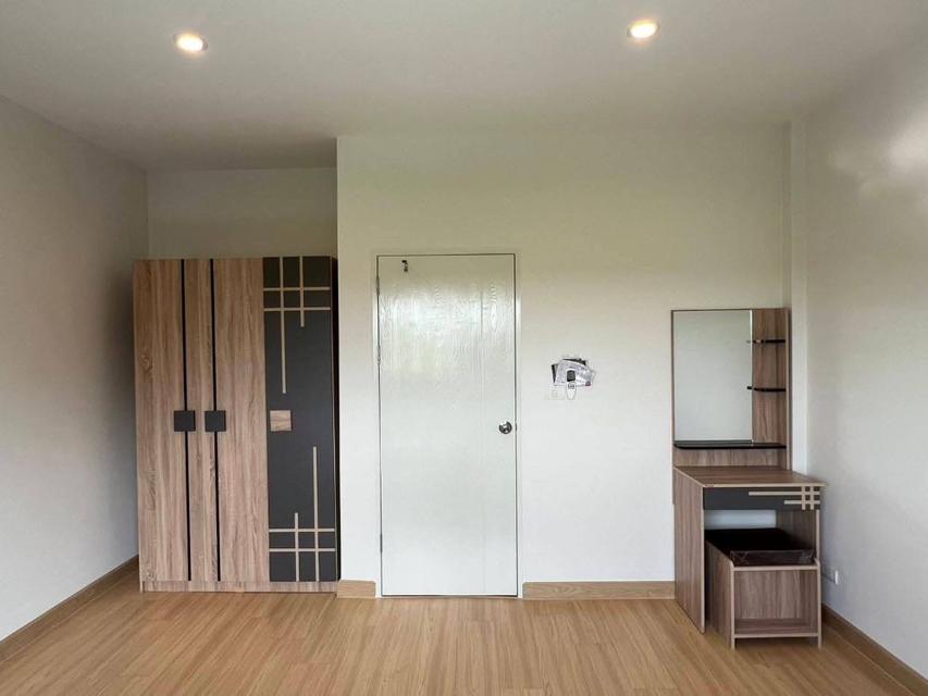 ให้เช่าบ้านทาวน์โฮม 2 ชั้น ( มือหนึ่ง ) โนโววิลล์ คลอง 1 ซอย รังสิต - นครนายก 19 20 ตร.ว. ธัญบุรี ใกล้เซียร์รังสิต ใกล้ฟิวเจอร์พาร์ครังสิต 11