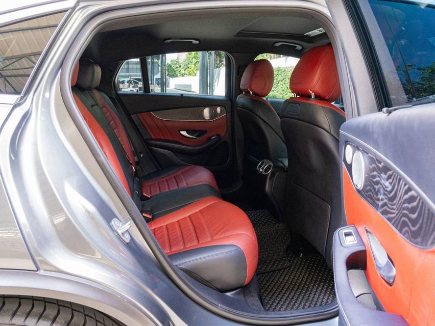 Mercedes-Benz GLC250 COUPE AMG PLUS 4MATIC (W253) ปี 2018 สีเทา รถบ้านเจ้าของเดียวยางใหม่ รูปที่ 15
