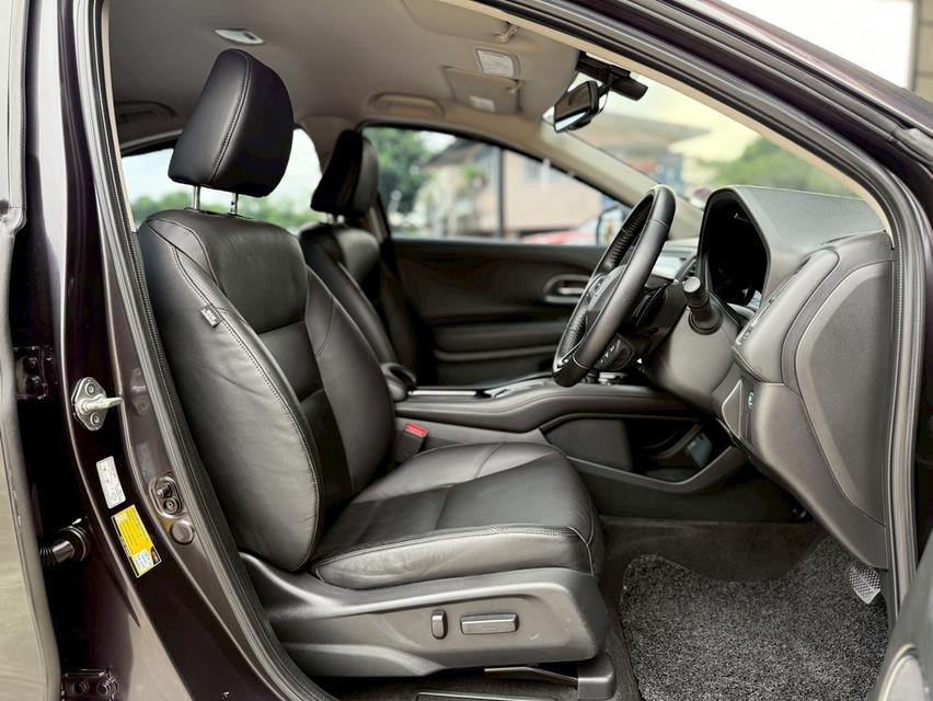 ขาย Honda HR-V 1.8E ปี16 12