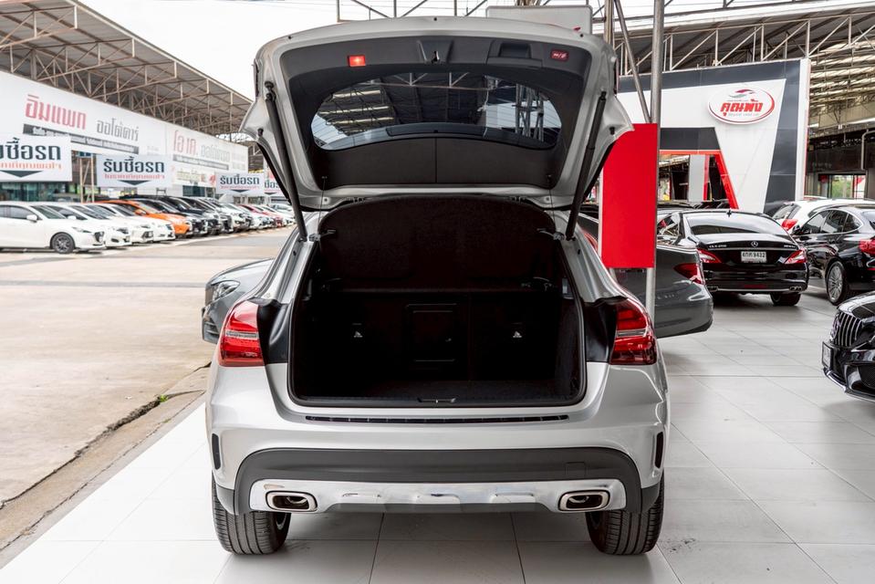 รหัสรถ NP5690 รุ่นรถ : BENZ GLA250 AMG DYNAMIC FACELIFTปีรถ : 2018 รูปที่ 7