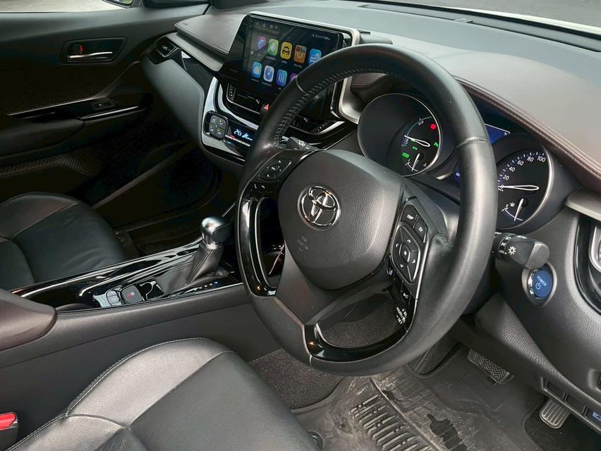 Toyota C-HR Hybrid 1.8 Hi HV Top ปี 2022 (Y22 Wagon 4dr CVT FWD)สีขาวมุก | เกียร์ออโต้ | เครื่องยนต์ไฮบริดสุดประหยัด 20