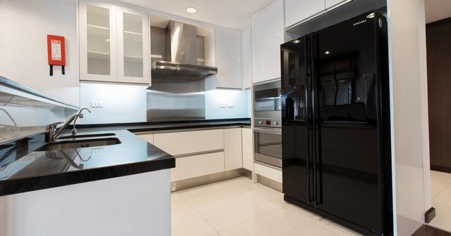 Sathon Gardens Condo near BTS Saladaeng and MRT Lumpini 4