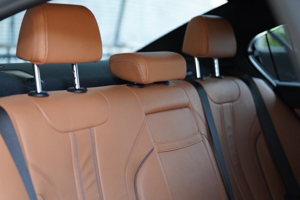 BMW 520d M-Sport 2022 สีขาว รูปที่ 9