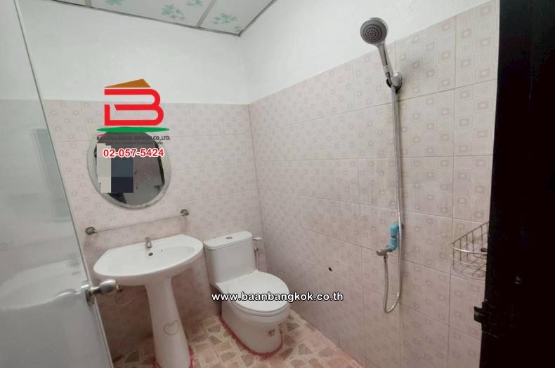 ทาวน์เฮาส์ เนื้อที่ 18 ตร.ว. หมู่บ้านบัวแก้ว สามโคก ซอยรุ่งทรัพย์ (วัดบัวแก้ววราราม) ถนนปทุมธานี-ศูนย์ศิลปาชีพบางไทร ตำบลบ้านปทุม อำเภอสามโคก ปทุมธานี 14