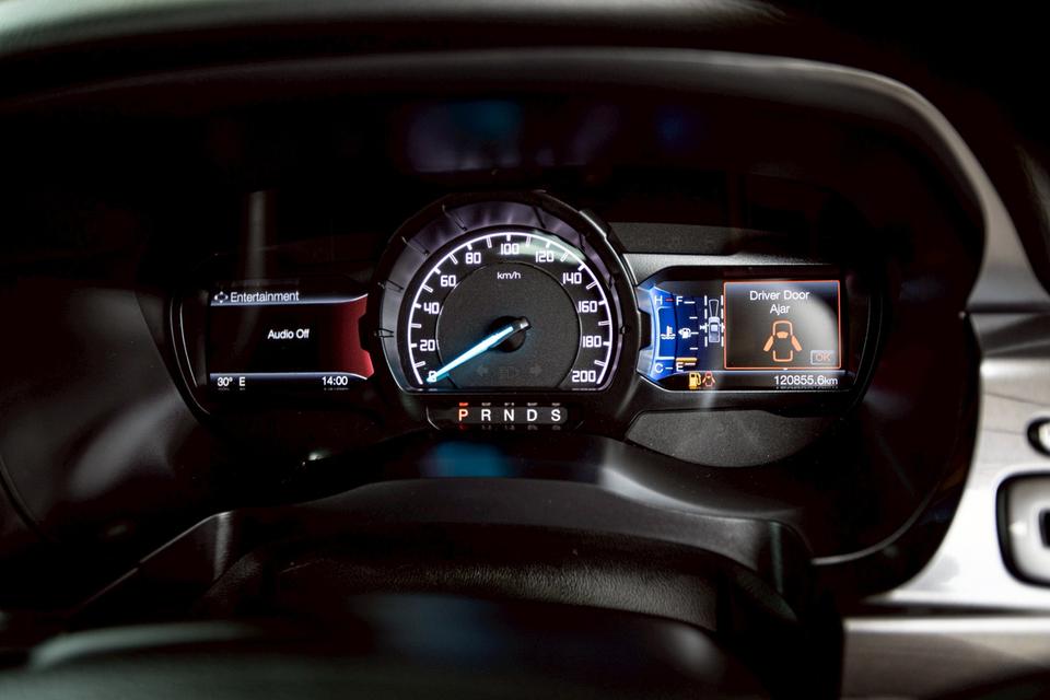 Ford Ranger Wildtrak 2.0 Bi-Turbo 4X4 Auto ปี2019 สีเทา มือเดียวป้ายแดง 13