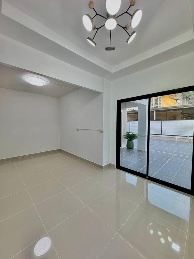 หมู่บ้านพฤกษา19