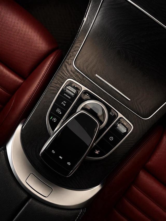 MERCEDES-BENZ C200 COUPE AMG DYNAMIC  2023เครื่องยนต์เบนซินเทอร์โบ 1991 cc สูงสุด 204 แรงม้า / เกียร์ 9G-Tronic รูปที่ 6