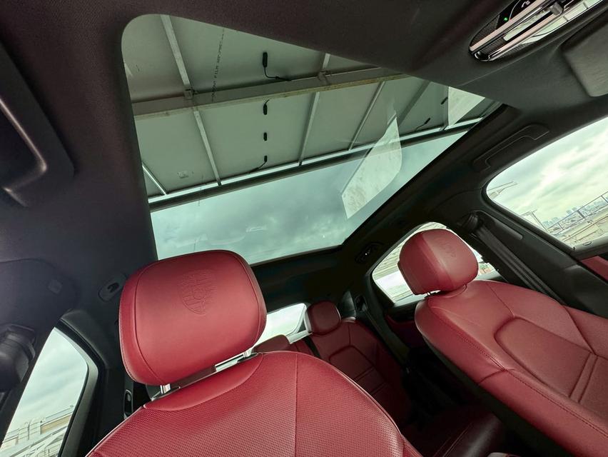 Cayenne e-hybrid Coupe 8