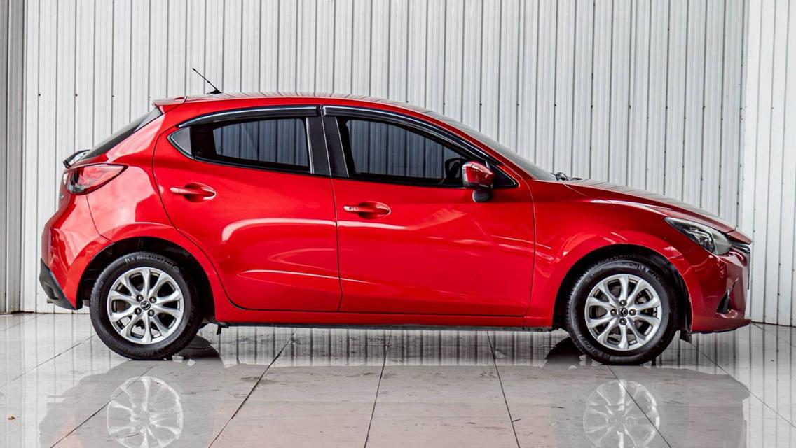 MAZDA MAZDA2 1.3 Sports High Plus ปี 2015 สีแดง โฉม ปี14-ปัจจุบัน 5Dr รูปที่ 7