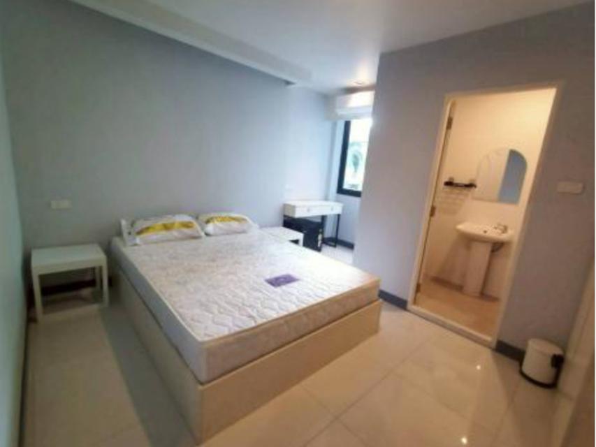 ขายด่วน อาคารพาณิชย์ 3 คูหาติดถ.รามอินทรา ปากซอย 1 ใกล้ Interchange เขียวชมพู,เซ็นทรัล ตีทะลุพื้นที่กว้าง พร้อมใช้ เหมาะ 4