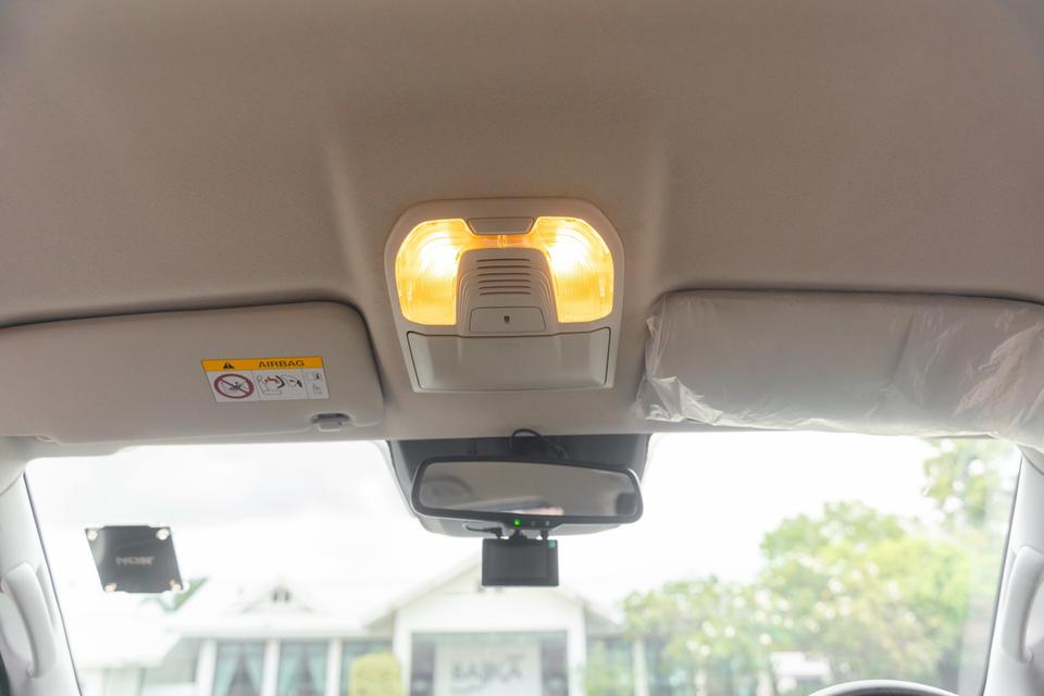 Isuzu MU-X 3.0 Ultimate 2WD 2023 สีแดง รุ่นท็อป 2WD รถเดิมๆจากโรงงาน รูปที่ 8