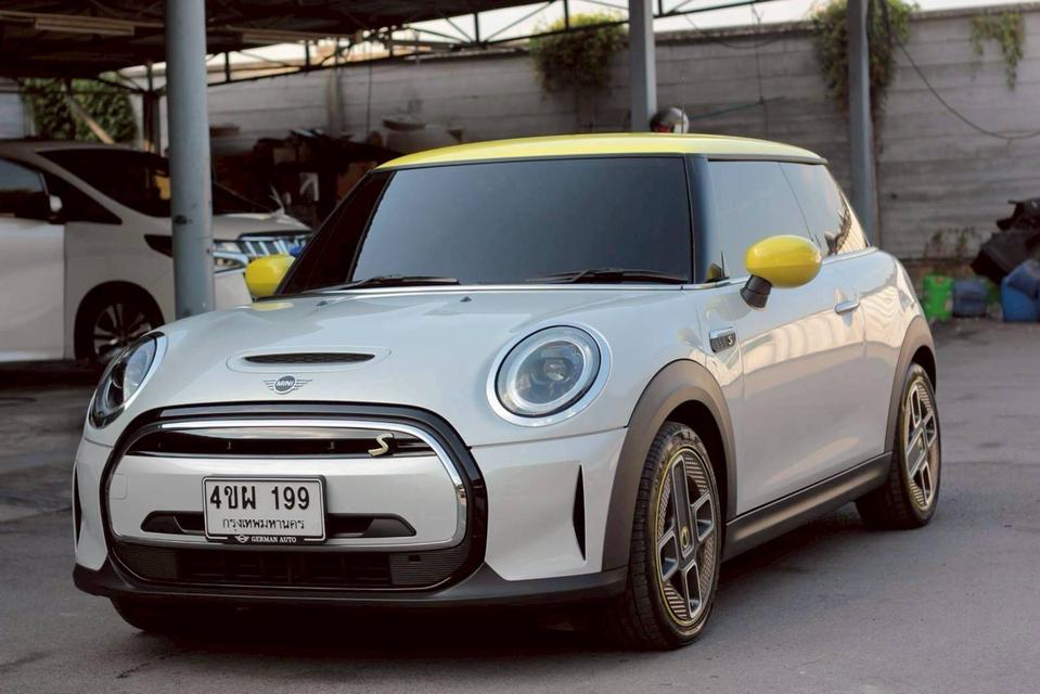 MINI COOPER SE EV LCI Enigmati Black (F56) 2022  รถไฟฟ้า 100% แบรนด์สุดหรู  ราคาประหยัดสุดคุ้ม รูปที่ 3