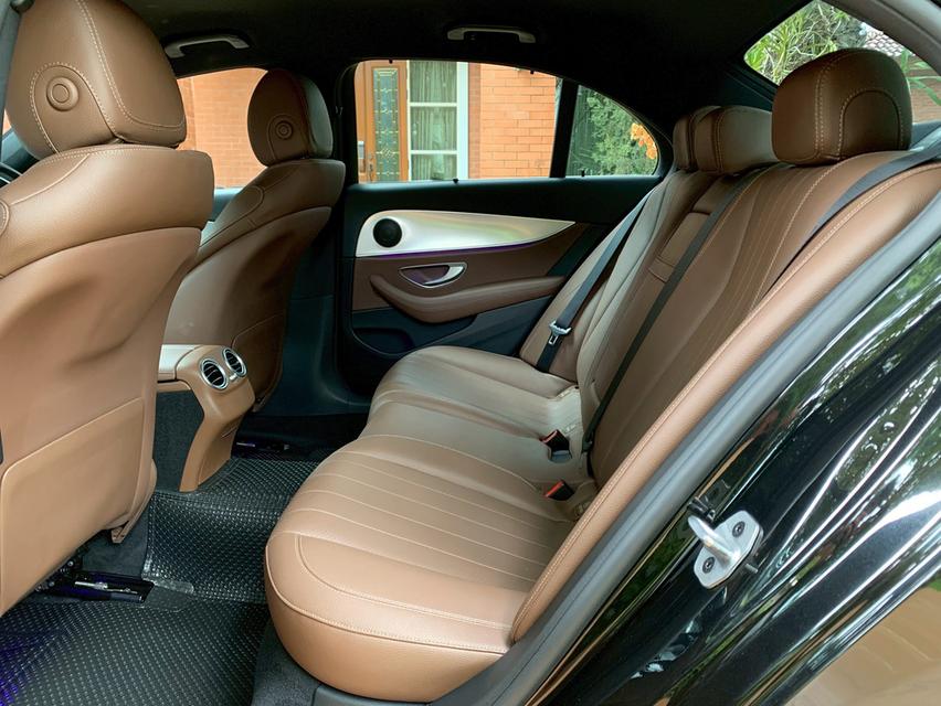 รหัสรถ PJP154 2022 MERCEDES-BENZ E300e Avantgarde 18