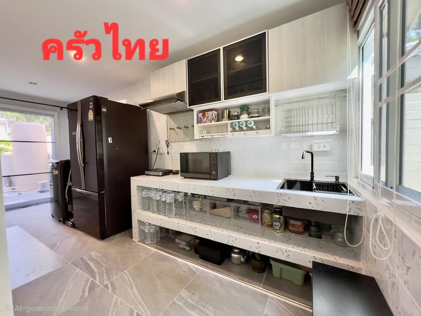 ขายบ้าน 2 หลังสไตล์โมเดิร์นตกแต่งด้วยเฟอร์นิเจอร์ built in แบบรูปราคา 7.4 ล้านบาท 9