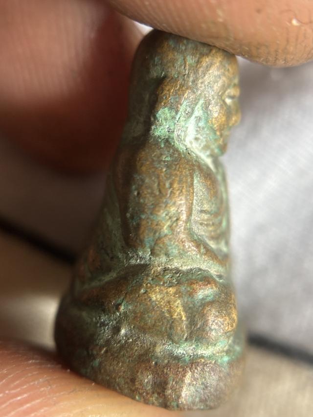 รูปหล่อหลวงพ่อเงินวัดทุ่งน้อยยุคต้น พิมพ์นิยมแข้งตุ่มเข่ายุบ รูปที่ 3