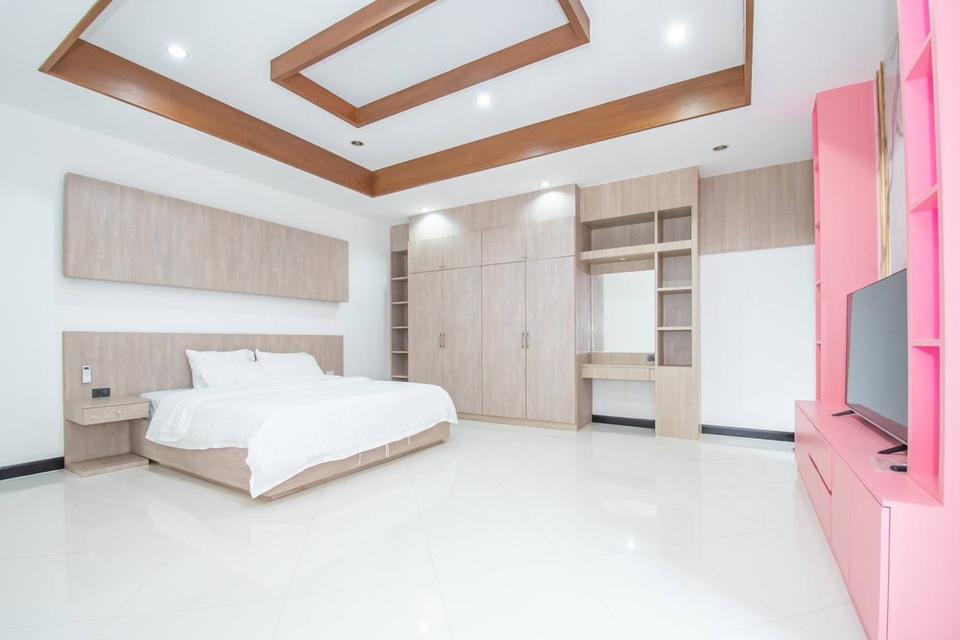 For rent pool villa Piam Mongkhon village 12