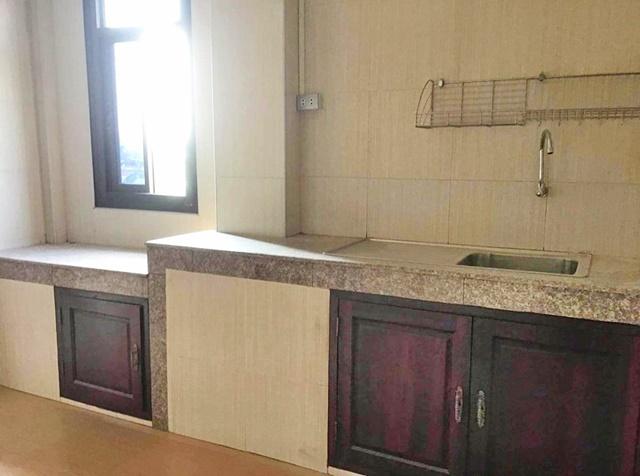 กรุงเทพกรีฑา5-13 ถูกสุดในโลก 5ฺนอน คฤหาสน์แนวตั้ง MRT ศรีกรีฑา 1.5กม. หัวหมาก ให้เช่าโฮมออฟฟิศ 4 ชั้น 40ตรว. 400ตรม. 6น้ 5