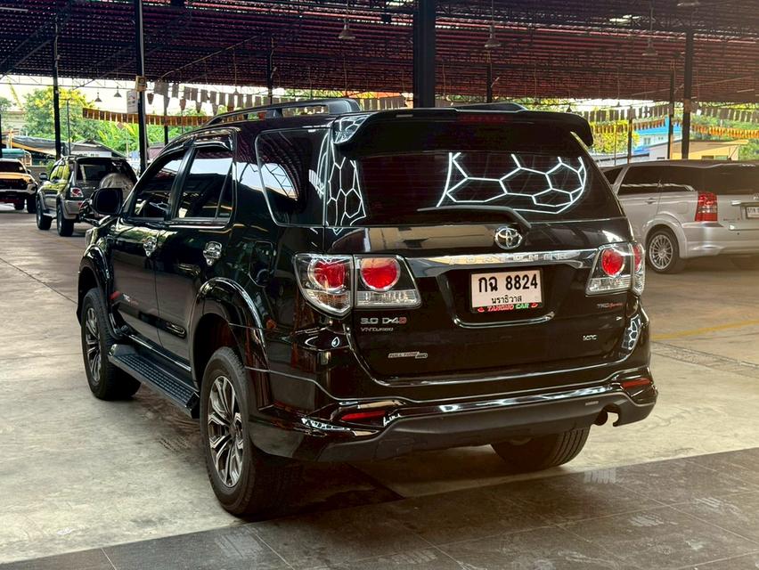 TOYOTA FORTUNER 3.0 TRD Sportivo 4WD ปี 2015 5