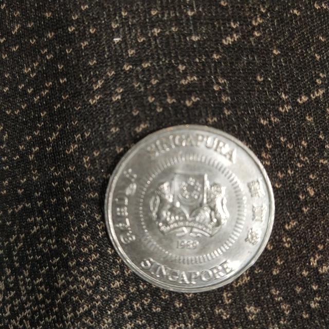 เหรียญต่างประเทศและต่างประเทศ