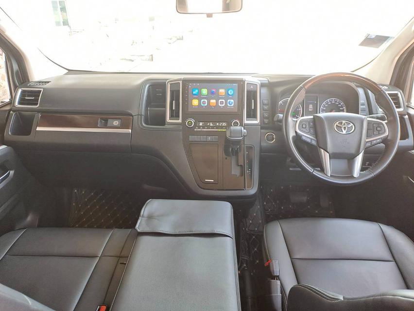 TOYOTA MAJESTY  2.8 PREMIUM ปี2020 สีขาว 17