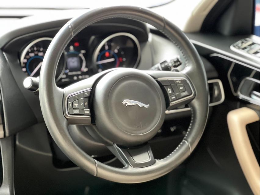 รหัสรถ JRS505 Jaguar Fpace 2.0 ดีเซลปี 2019 มือเดียว 16