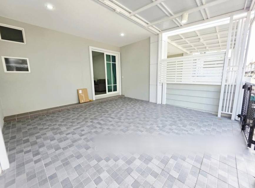 ให้เช่าทาวเฮ้าส์ 2 ชั้น หมู่บ้านโกเด้นทาวน์ พหลโยธิน-วิภาวดี ติดกับโรงกษาปณ์,ฟิวเจอร์ พื้นที่16.2ตร.ม. 2นอน 2น้ำ 2ที่จอดรถ เฟอร์และเครื่องใช้ไฟฟ้าคร 16