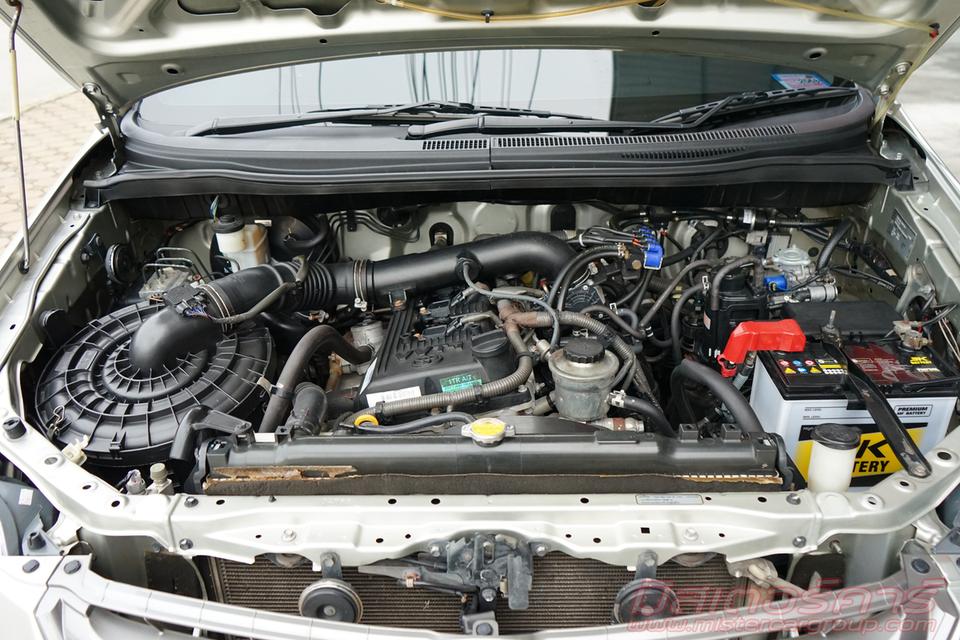 2012 TOYOTA INNOVA 2.0 G OPTION 6