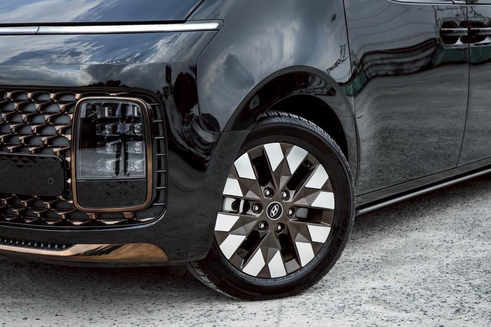 รหัสรถ CBL6435 HYUNDAI STARIA 2.2 Premium with Sunroof AT 2023 4