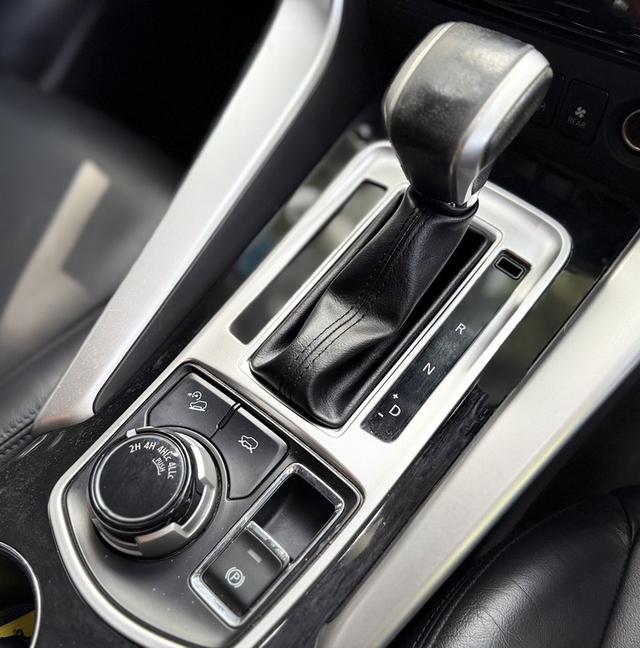 รหัสรถ AP1196 Pajero 2.4 GT Premium  NAVI 4WD  ปี2015 สีน้ำตาล ดีเซล  18