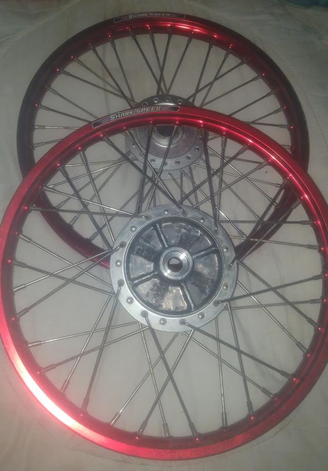 SHARK SPEED 1.2 สีแดง 2