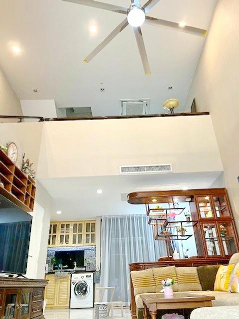 บ้านกลางเมือง MRT ราชภัฏพระนคร 1กม.ให้เช่าทาวน์โฮมหรู 3.5 ชั้น 21 ตร.วา.270 ตร.ม.จัดเต็มเฟอร์ 3 นอน 3 น้ำ วิภาวดี 60-66 2