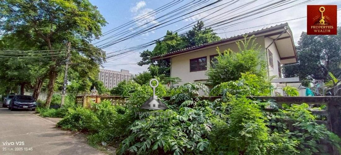 ขายที่ดินพร้อมบ้าน 163 ตารางวา ซอยลาดพร้าว 130 เขตบางกะปิ ใกล้รถไฟฟ้าสีเหลือง ลาดพร้าว 101 6