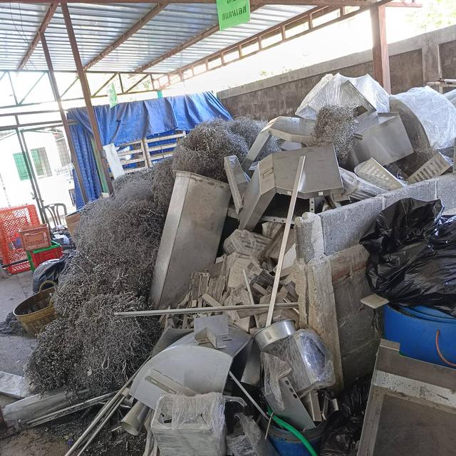 รับซื้อเศษเหล็ก ขี้กลึง สแตนเลส มิเนียม ทองแดง ทองเหลือง ทุกชนิด ให้ราคาสูง สนใจ  0630955859