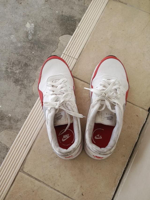 รองเท้า Nike Air Max SC