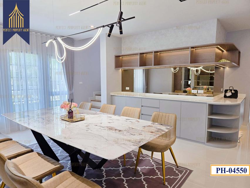 ขาย/ให้เช่า บ้าน Centro Bangna (เซนโทรบางนา) ทำเลทอง บางนาตราด เมกาบางนา พร้อมเข้าอยู่ 5