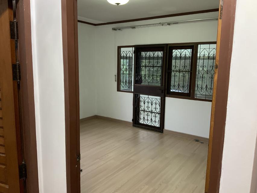 บ้านเดี่ยว132ตรวกฤษดา26นครชัยศรีมีสนามกอล์ฟในหมู่บ้าน 11